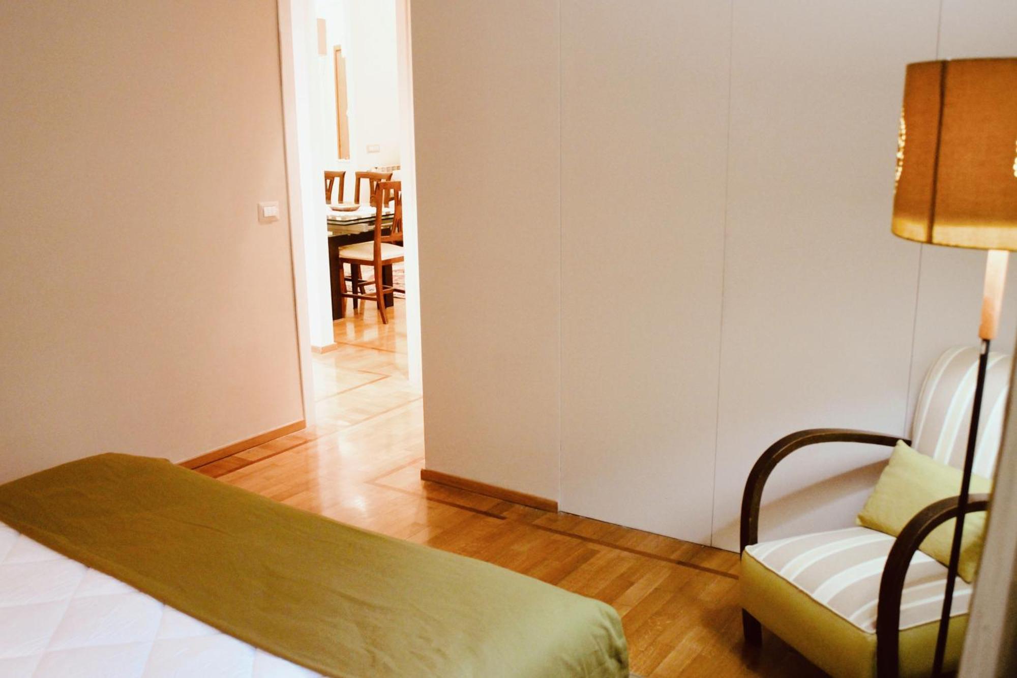 Chic And Elegant Apartment In The Heart Of Roma Esterno foto